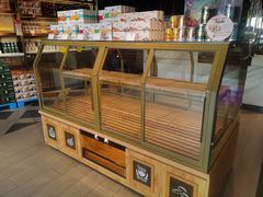 面包甜点陈列柜-香港茶餐厅文化体验馆(茶山镇店)