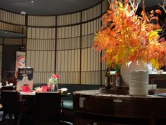 -雍容荟帝王蟹活龙虾展台自助(IFS黑金店)
