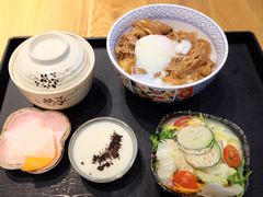 -牛気·越光米牛肉饭(水游城店)