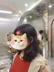 -Tloml salon