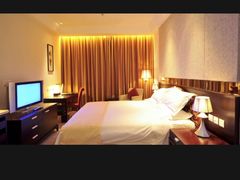 -三亚湾海居铂尔曼度假酒店