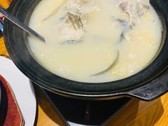 大砂锅炖鱼头-丹江渔村(望京店)