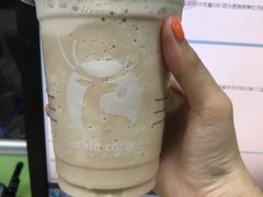 -瑞幸咖啡(八卦岭工业店)