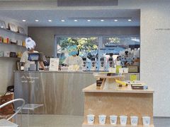 -HUGS coffee(东区店)