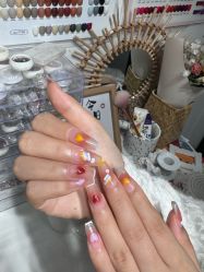 -尤米一站式美甲美睫