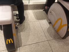 -麦当劳(中二横路店)