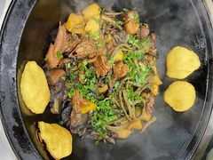 -山妹子铁锅炖