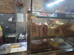 -Bánh Mì Huynh Hoa