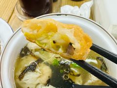 白菜香菇肉丝春卷-柴爿巷·香酥鸡&馄饨(复兴中路店)