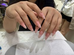 -尤米一站式美甲美睫