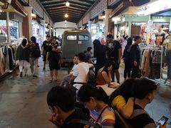 -席娜卡琳火车铁道夜市