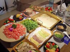 -尚尚仙·酸汤猪手·猪肚鸡火锅(华联万柳购物中心店)