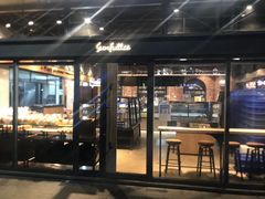 门面-皇冠幸福里动物奶油生日蛋糕(万达店)