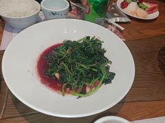 -黄泥岗·地道湖北菜(奥特莱斯店)