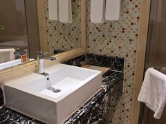 -维也纳酒店(广州番禺市桥地铁站店)