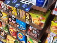 -全家便利店(漕溪北路七店)