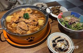 Super Family Feast Pot