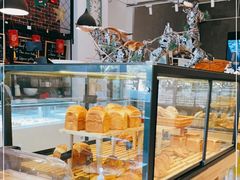 面包甜点陈列柜-熊叔熊婶面包房(团结湖店)