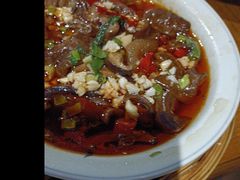 -老牌坊云南鱼豆花火锅(哈西万达店)