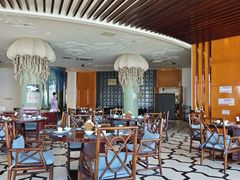 -蜈支洲岛珊瑚酒店临海阁中餐厅