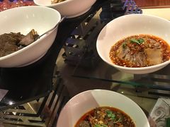 -荣誉国际酒店-云顶旋转餐厅