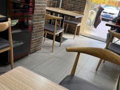 大堂-盛秦腊汁肉白吉馍·米线(北宁湾店)