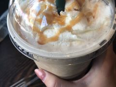 焦糖拿铁星冰乐-星巴克(西藏路店)