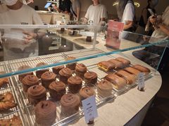 -VERIE BAKEHOUSE
