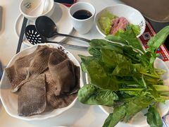 -德林酸菜鱼火锅(南丹店)