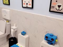 -戊辰亲子游泳俱乐部