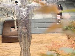 -瑞虹新天地月亮湾