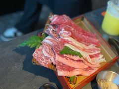 -铭牛烧肉·和牛海鲜自助(高新月牙湖店)