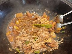 -老渔翁炖鱼坊(黄海西路东山店)