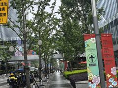 -东方体育中心(地铁站)