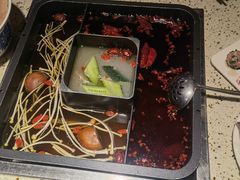 -二荆条·蜀鲜汇城市森林火锅