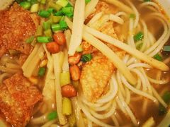 -忆螺巷螺蛳粉(步行街小巷店)