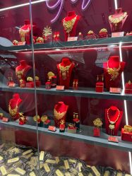 点击看大图 -金展珠宝广场
