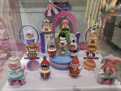 -泡泡玛特POPMART(上海环球港店)