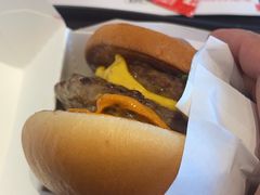 -肯德基(凯德国贸店)