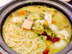 -周鱼小馆石锅酸菜鱼(活力汇店)