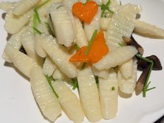 鸡枞菌炒山药-秀儿四九城·新京菜(亚运村鸟巢店)