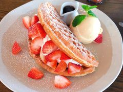 -ROAST coffee & eatery