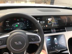 -理想汽车(世纪汇店)