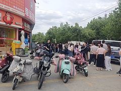 -闫家驴肉老店(华电一校店)