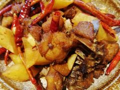 -隔壁老王·家常云南菜(花巷店)