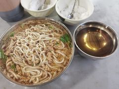 -正宗杨记普洱酸醋米线(总店)