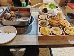 -鸡遇虾煲干锅火锅(小寨金莎店)