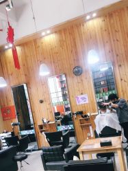 -马克男发时尚店
