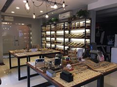 -肆兮眼镜·蔡司·徕卡战略合作店(大坪店)