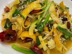 -沐毫傣泐云南菜孔雀宴•手抓饭傣味烧烤(曼听公园店)